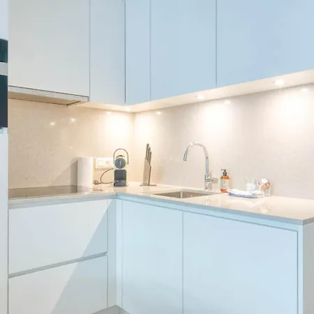 Cozy 5-person Near The In Lägenhet