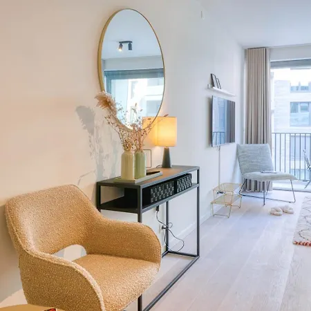 Appartement Cozy 5-person Near The In Ostende