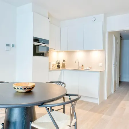 Cozy 5-person Near The In